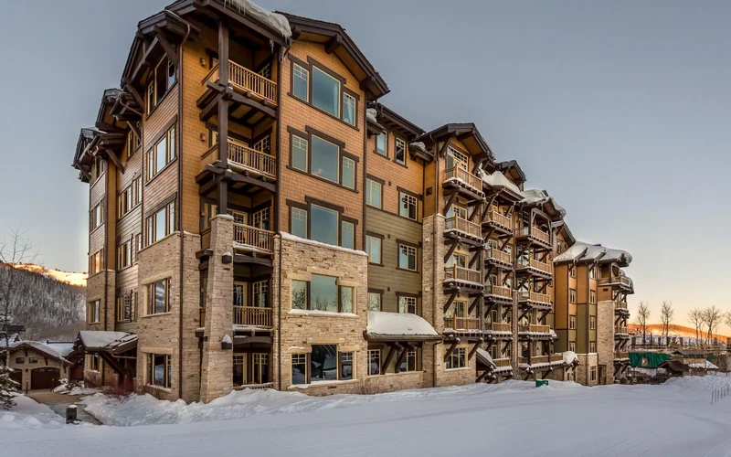 Flagstaff Lodge beside the Silver Strike Express chairlift at Empire Pass, a ski-in ski-out hotel above Park City, Utah